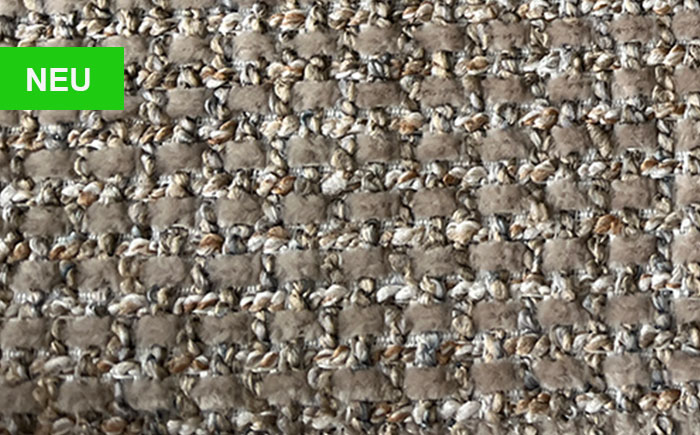 Farb-Kachel mit gleichmäßig strukturierter Oberfläche in leicht dunklem Braun-Beige – Stoff Nr. 66B – dezent und weich texturiert, zur Bezugsauswahl für alle Stühle und Bänke der Möbelmarke Hartmann.