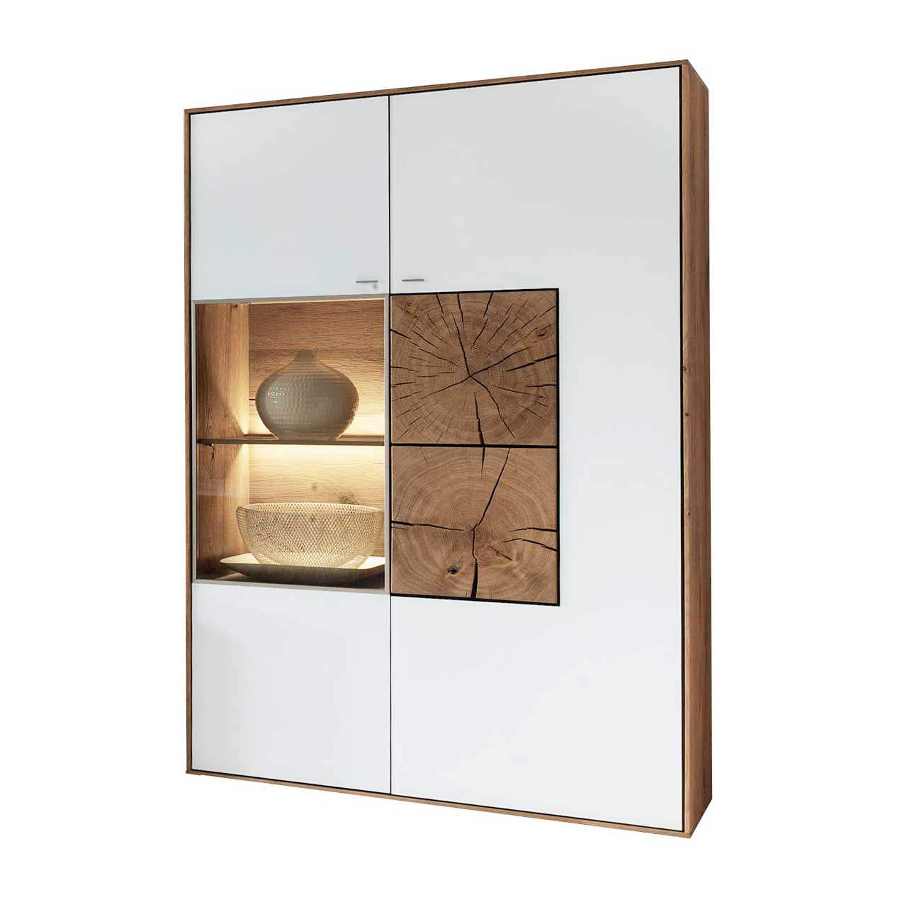 Große, moderne Hängevitrine aus massiver Kerneiche mit Mattglas weiß Front mit beleuchteter Glastür links und einer Mattglas weißen Tür mit zwei rechteckigen Hirnholzscheiben rechts.
