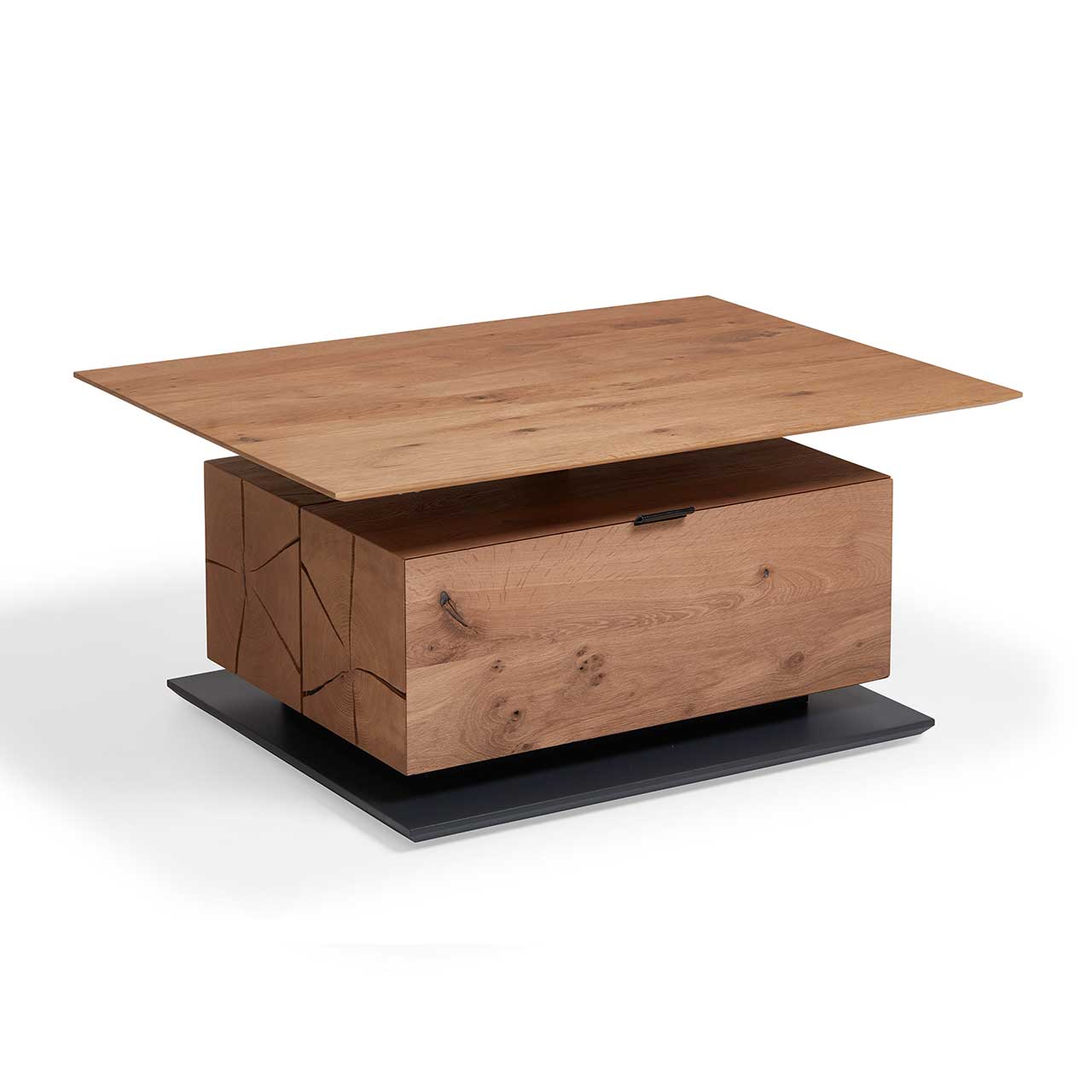 Hartmann NATURWERKE - Couchtisch 7100C-1403 Moderner Couchtisch mit höhenverstellbarer Tischplatte und Hirnholzblock aus massiver Kerneiche mit Klappe und Stauraumfach auf dunkler Bodenplatte.
