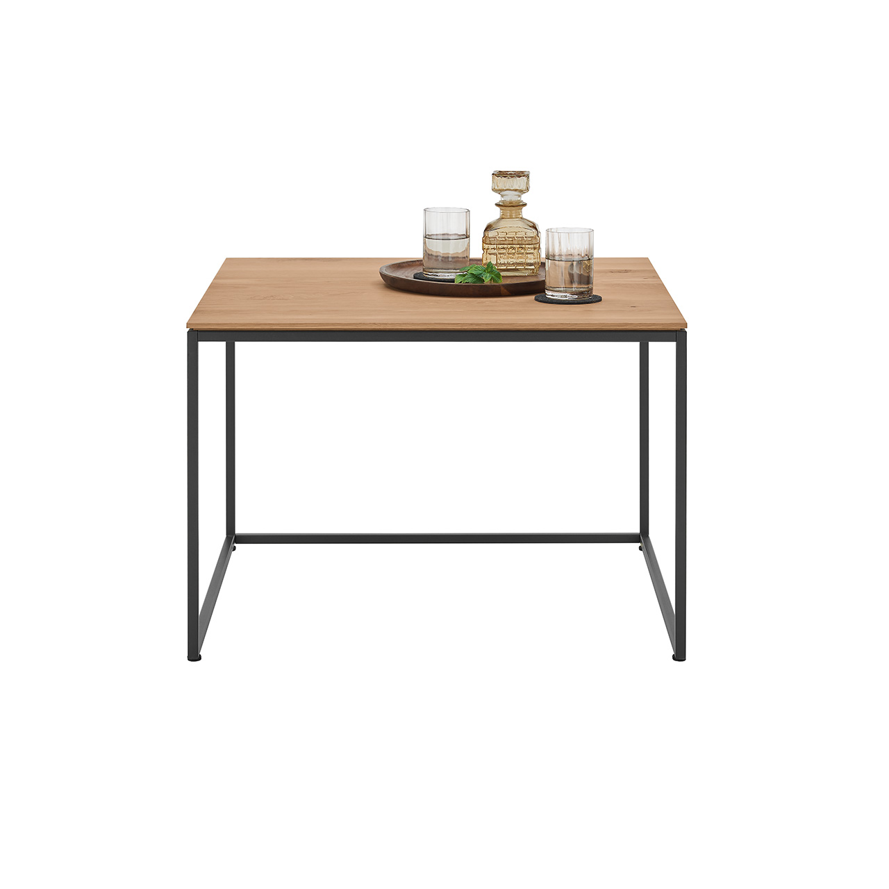 Moderner Couchtisch mit quadratischer Holztischplatte und filigranem Metallgestell in Anthrazit.